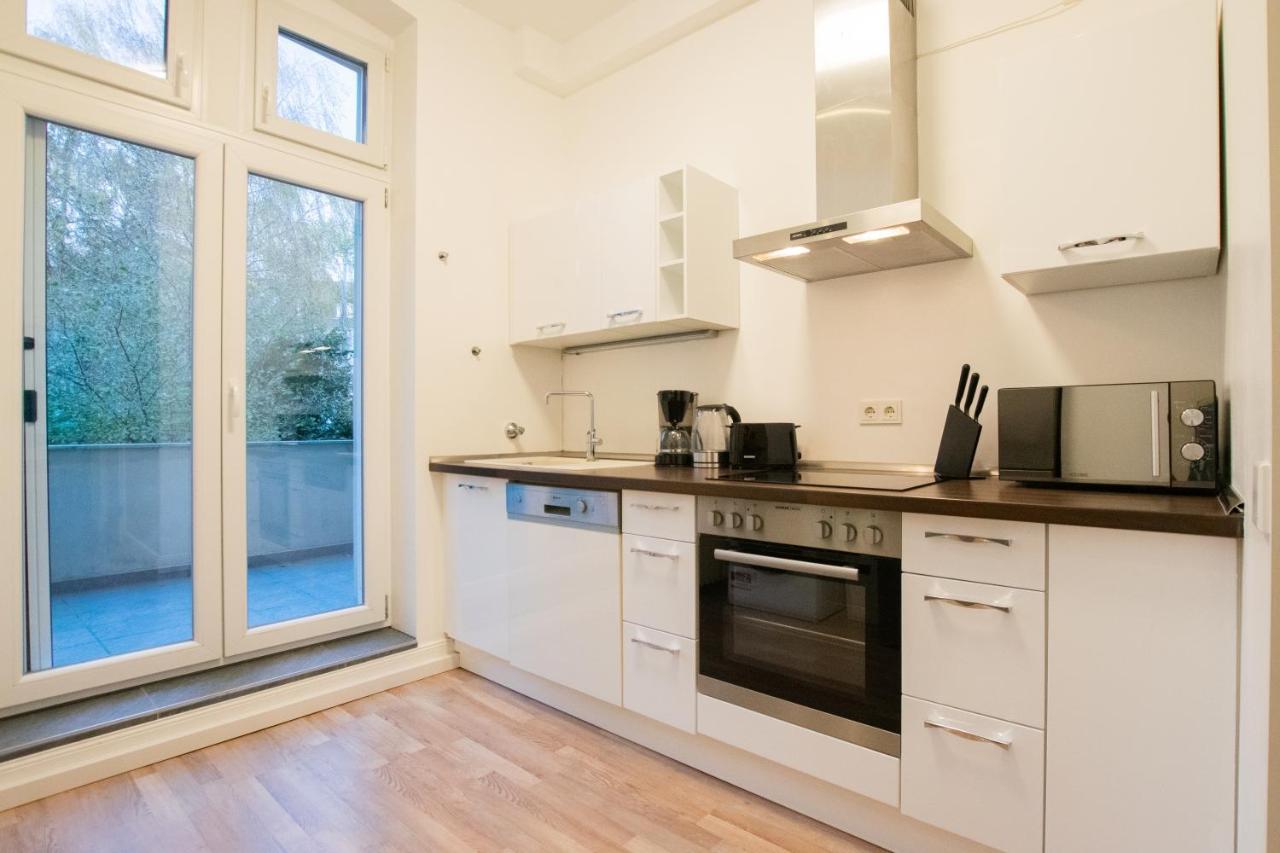 Raj Living - 1 Or 3 Room Apartments - 20 Min Messe Dus And Old Town Dus Düsseldorf Esterno foto