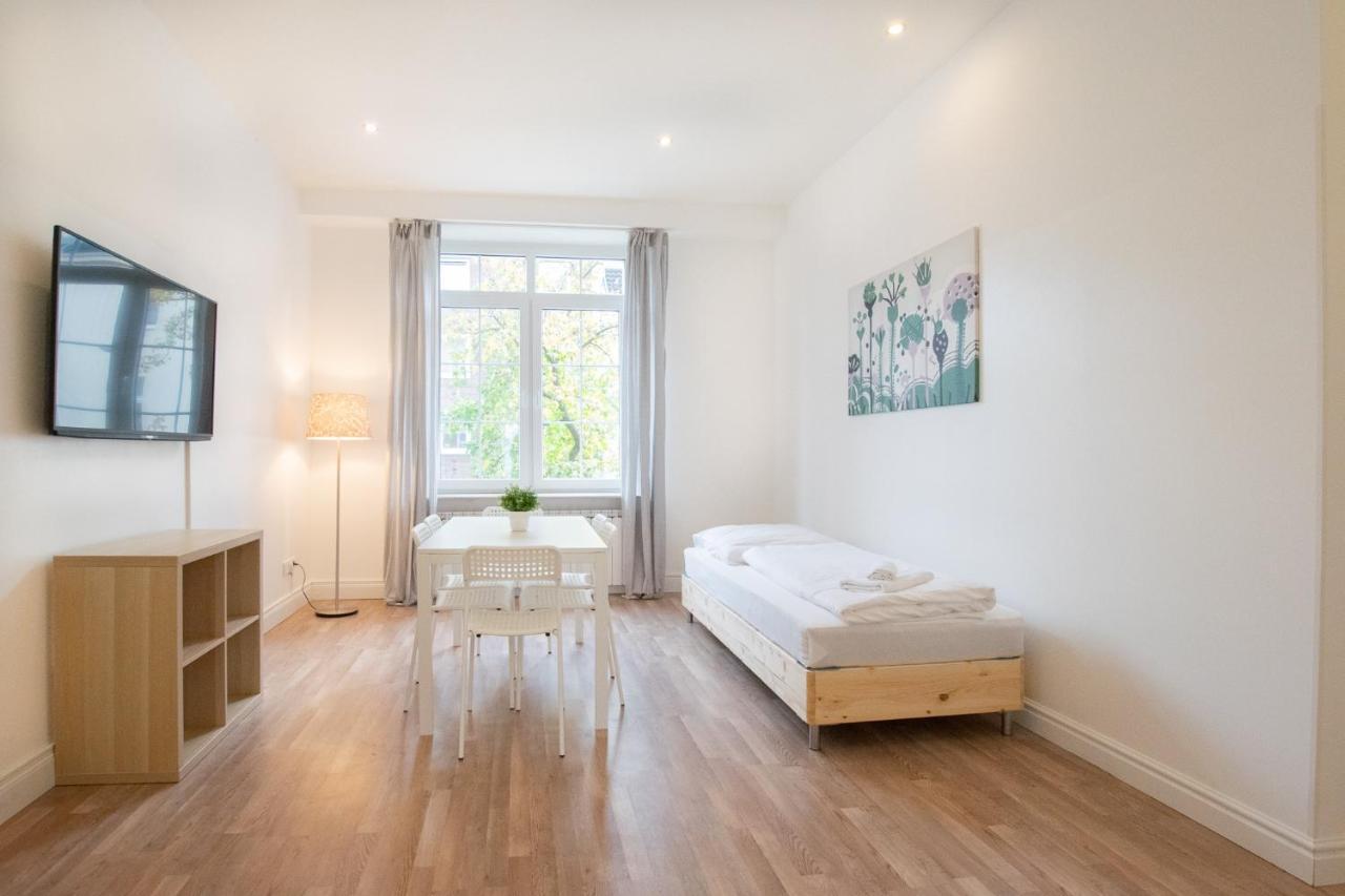 Raj Living - 1 Or 3 Room Apartments - 20 Min Messe Dus And Old Town Dus Düsseldorf Esterno foto
