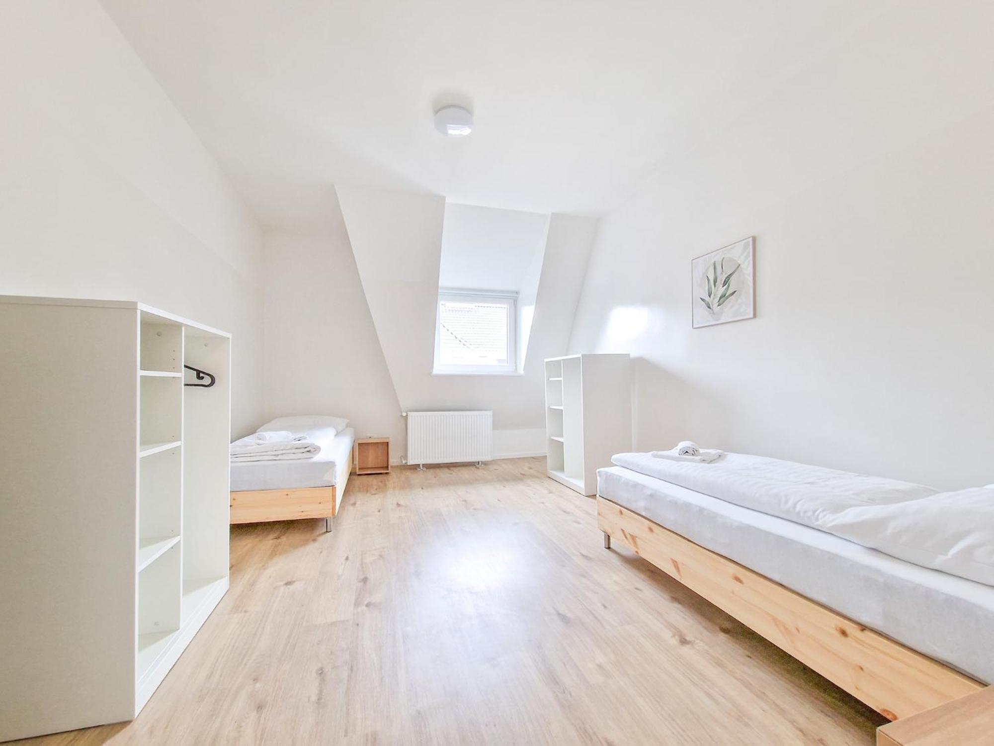 Raj Living - 1 Or 3 Room Apartments - 20 Min Messe Dus And Old Town Dus Düsseldorf Esterno foto