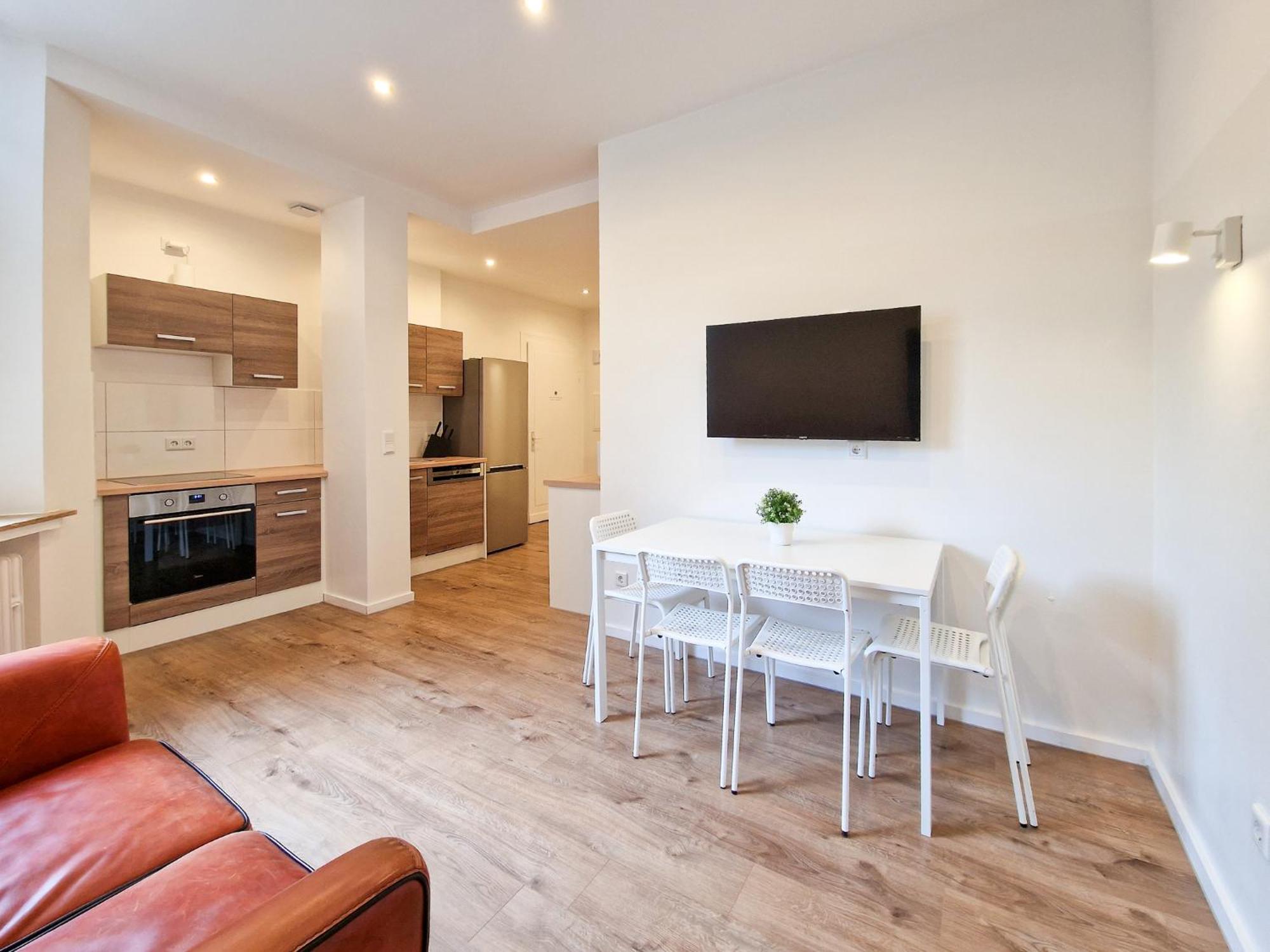 Raj Living - 1 Or 3 Room Apartments - 20 Min Messe Dus And Old Town Dus Düsseldorf Esterno foto