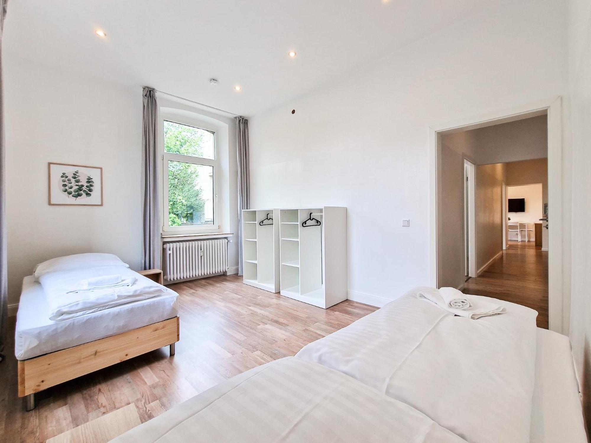 Raj Living - 1 Or 3 Room Apartments - 20 Min Messe Dus And Old Town Dus Düsseldorf Esterno foto