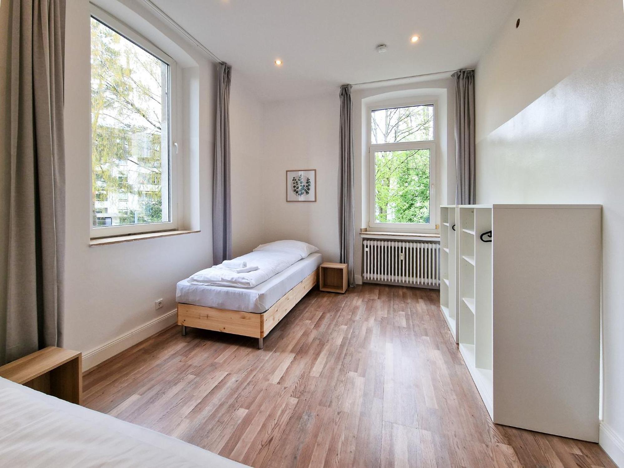 Raj Living - 1 Or 3 Room Apartments - 20 Min Messe Dus And Old Town Dus Düsseldorf Esterno foto